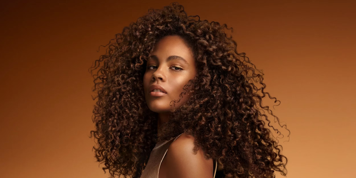 Step-by-Step Wavy and Curly Hair Routine for Volume